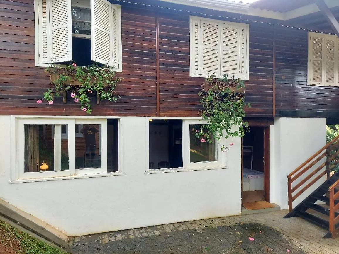 Сasa de vacaciones Villa Casa Dos Pinheiros Campos do Jordão