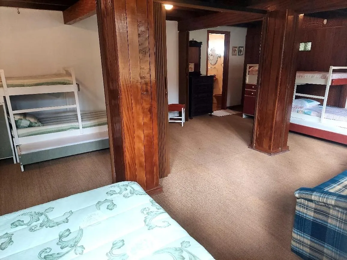 Villa Casa Dos Pinheiros Campos do Jordão Сasa de vacaciones